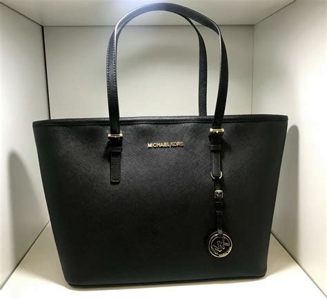 sac a main michael kors epaule|michael kors sachet femme.